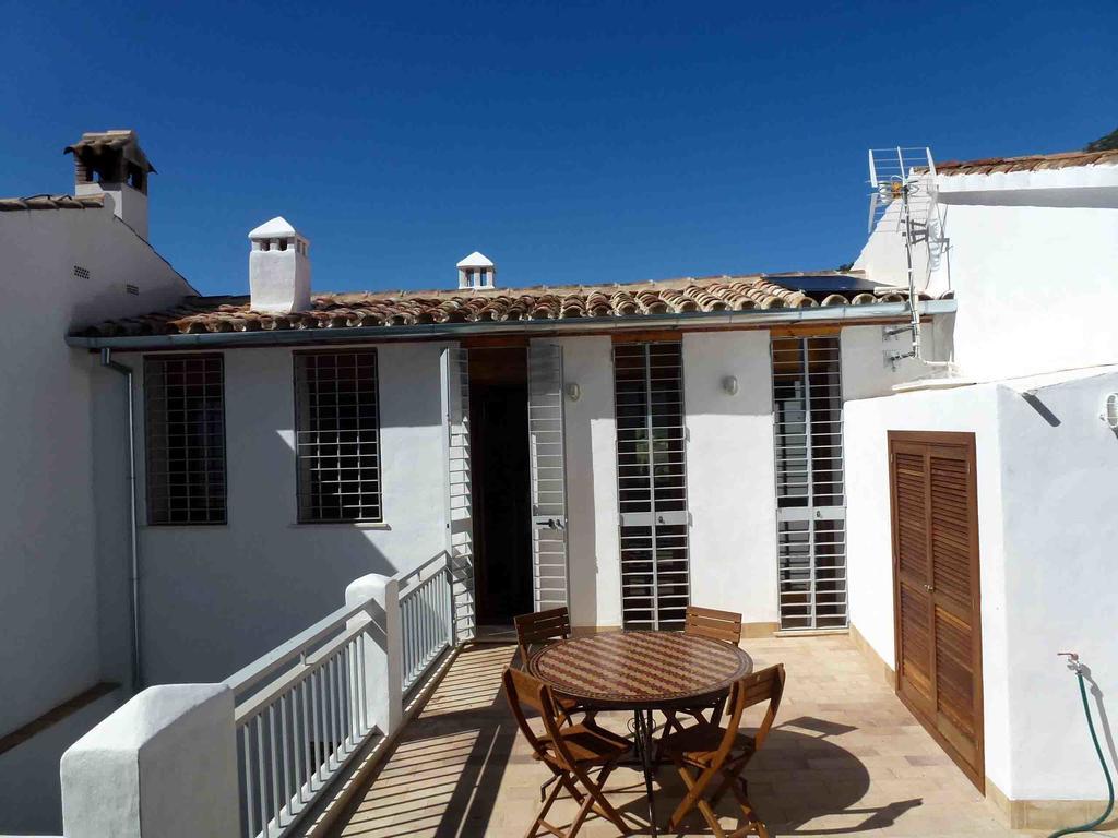 Casa Rural El Aljibe 贝纳马奥马 外观 照片